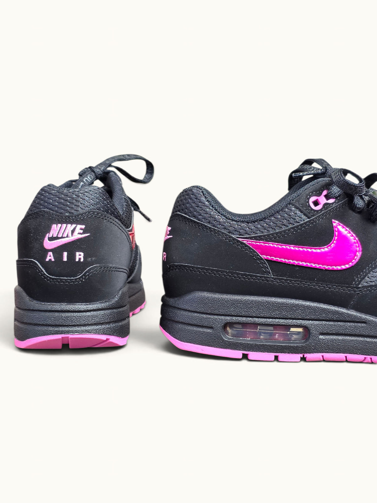 Nike Air Max 1 Valentine's Day Black | maat 40,5