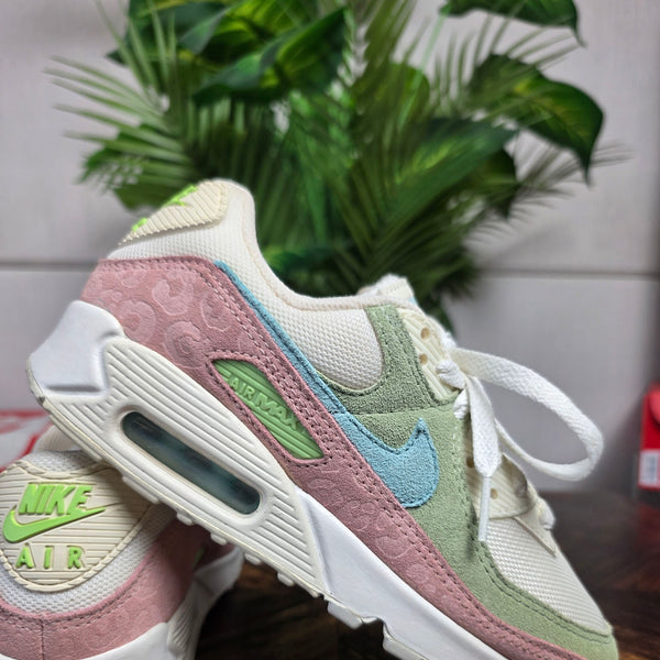 Nike Air Max 90 "Easter Leopard" | maat 37,5