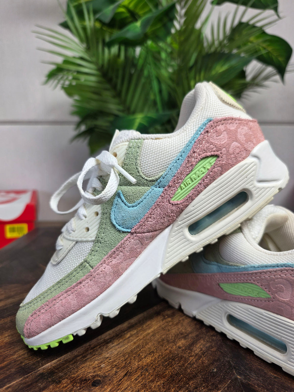 Nike Air Max 90 "Easter Leopard" | maat 37,5