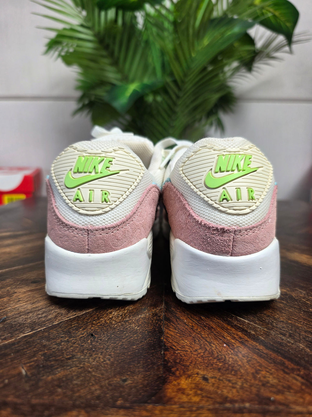 Nike Air Max 90 "Easter Leopard" | maat 37,5