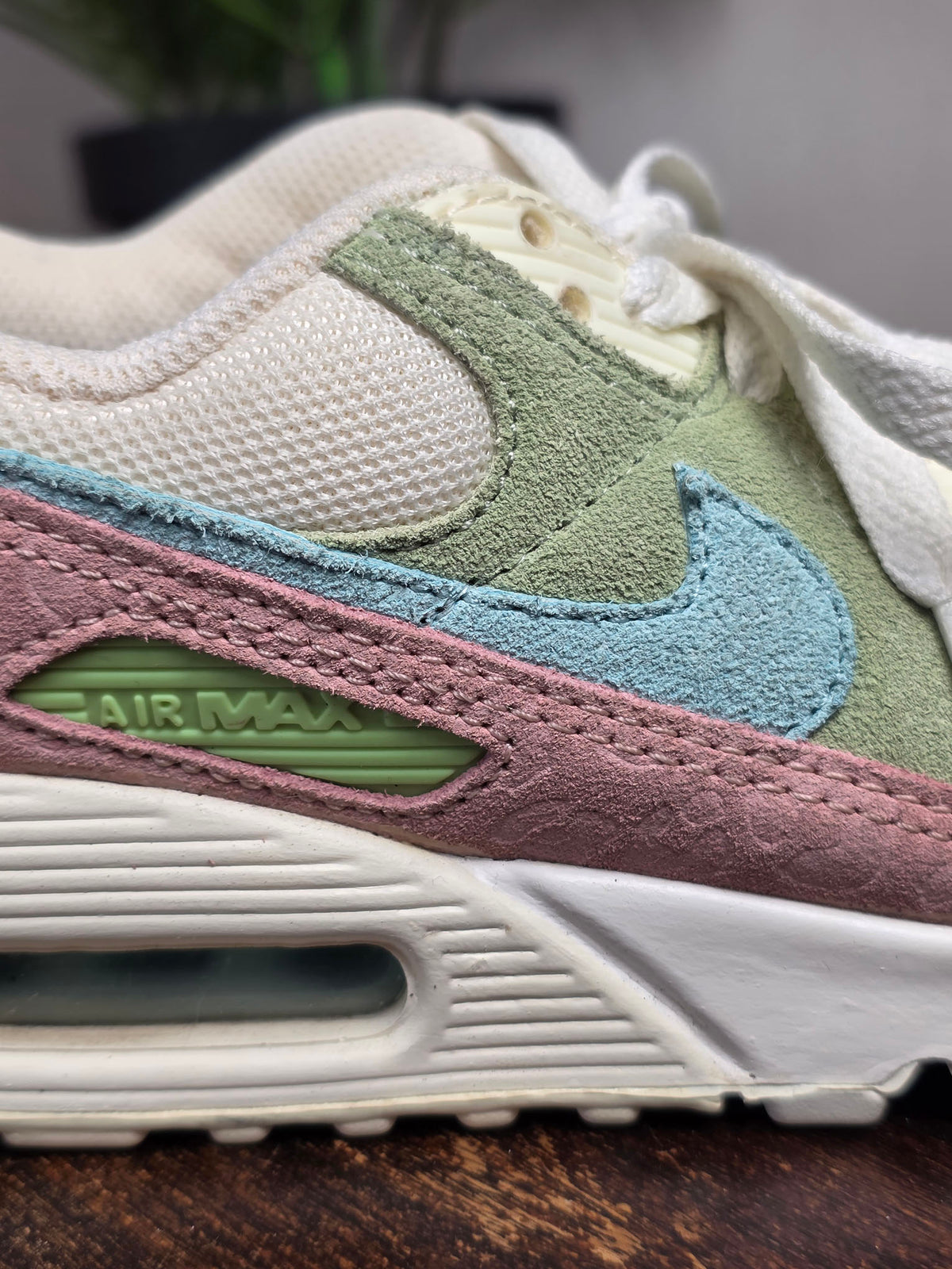 Nike Air Max 90 "Easter Leopard" | maat 37,5